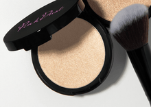 Load image into Gallery viewer, Contour &amp; Highlight Makeup Kit